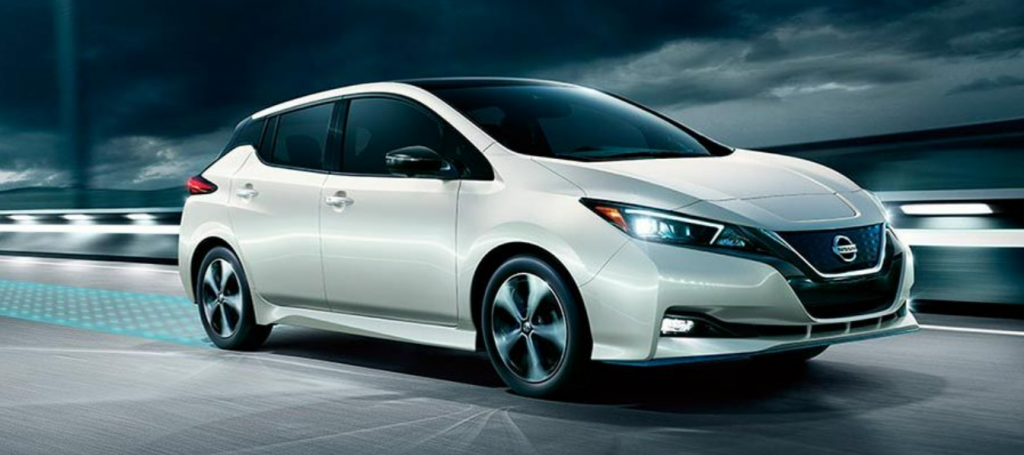 Nissan Leaf one tone, Performa, Kenyamanan dan Spesifikasi