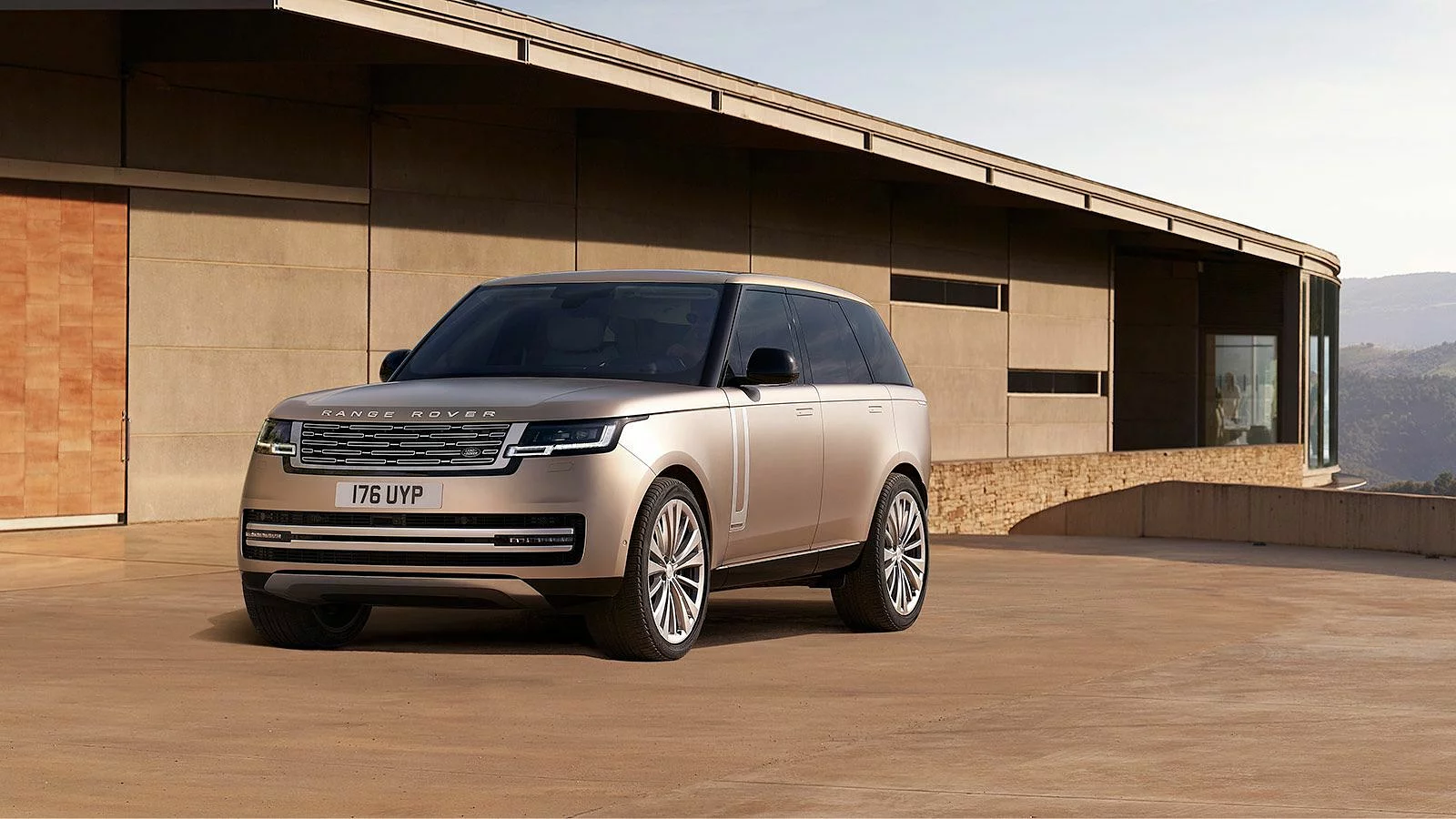 Harga Range Rover Terbaru, Spesifikasi dan Interior 2022!
