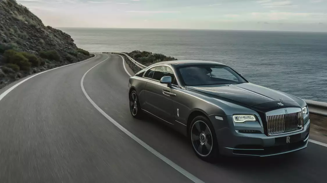 Harga Rolls Royce Wraith Terbaru, Review Spesifikasi dan Interior 2022!